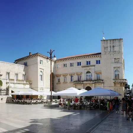 Exquisite With Private Pool In Villa Zadar