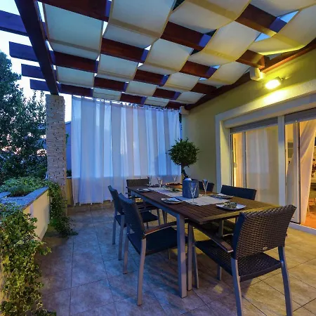 Exquisite With Private Pool In Villa